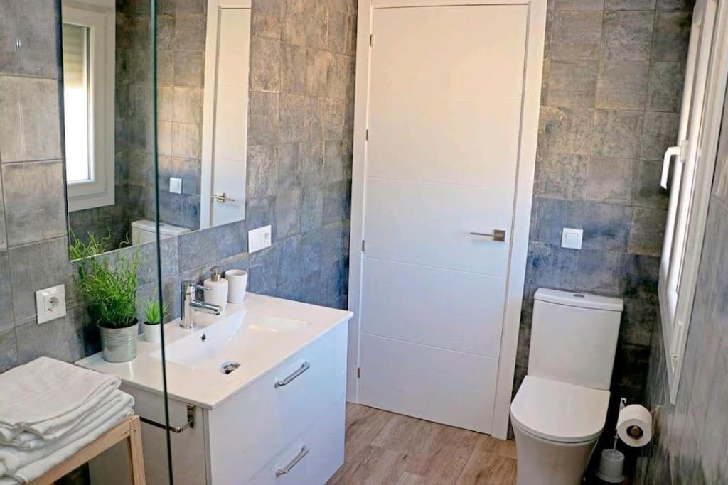 קוניל דה לה פרונטרה Apartamentos Rurales מראה חיצוני תמונה